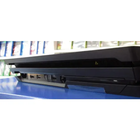 Playstation 4 Pro 1TB bdb stan