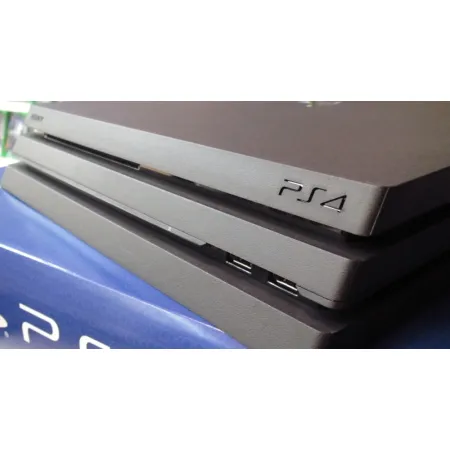 Playstation 4 Pro 1TB bdb stan