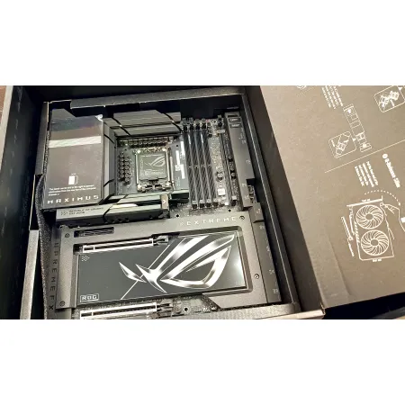 Płyta główna Asus ROG Maximus Z890 Extreme